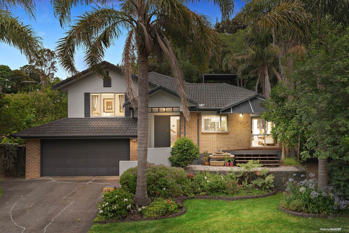 20 Kate Sheppard Avenue, Torbay, Auckland - Carousel 1