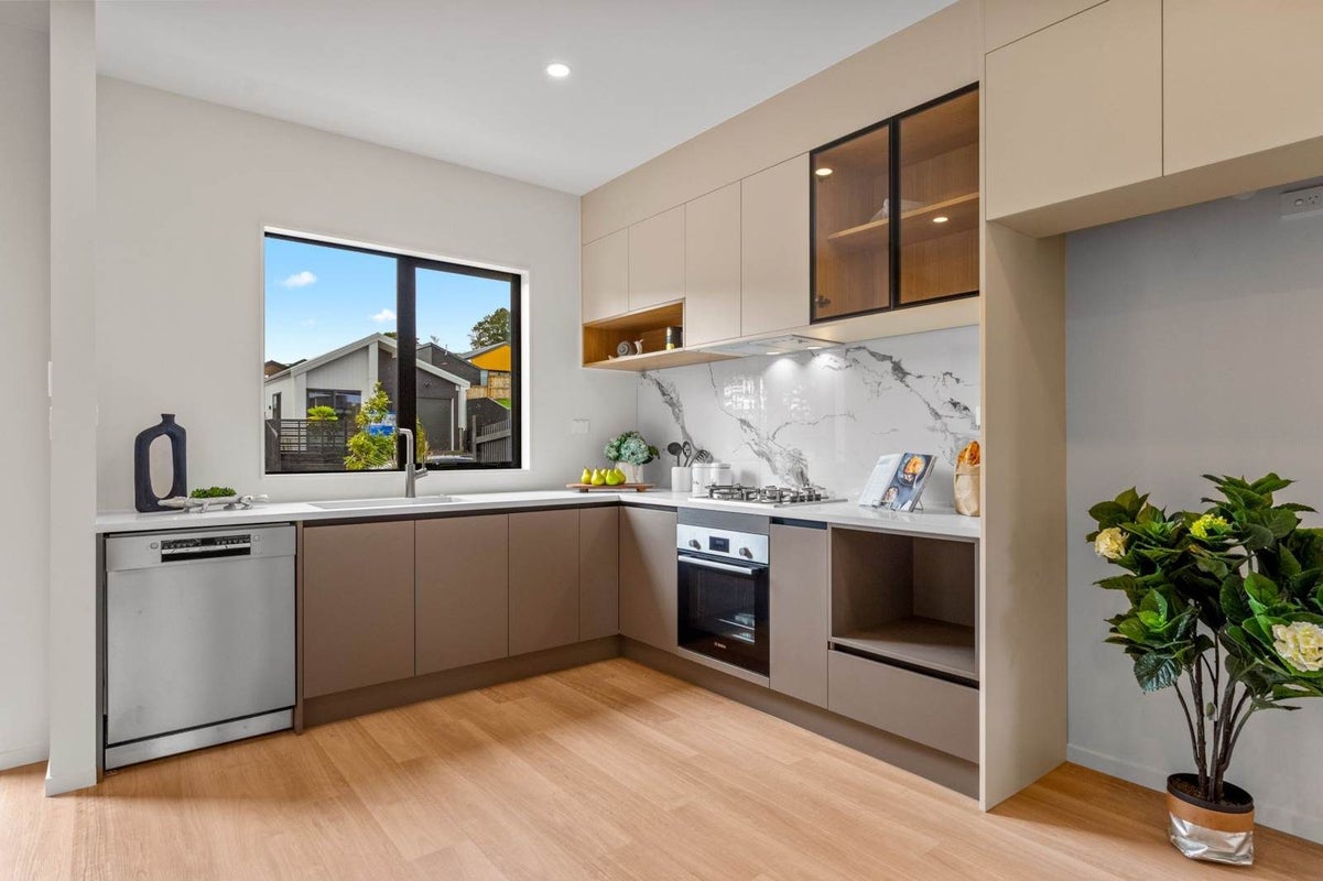13 Oopunga Road, Pukekohe, Pukekohe - Carousel 1