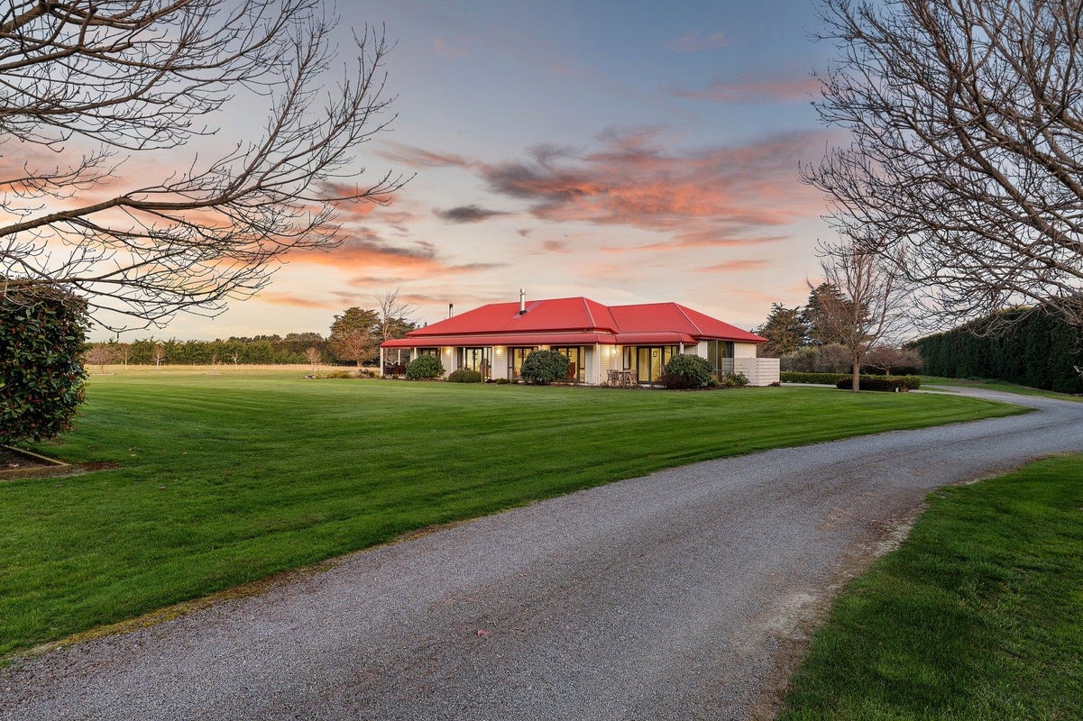 1/480 Hamptons Road, Christchurch - Carousel 1