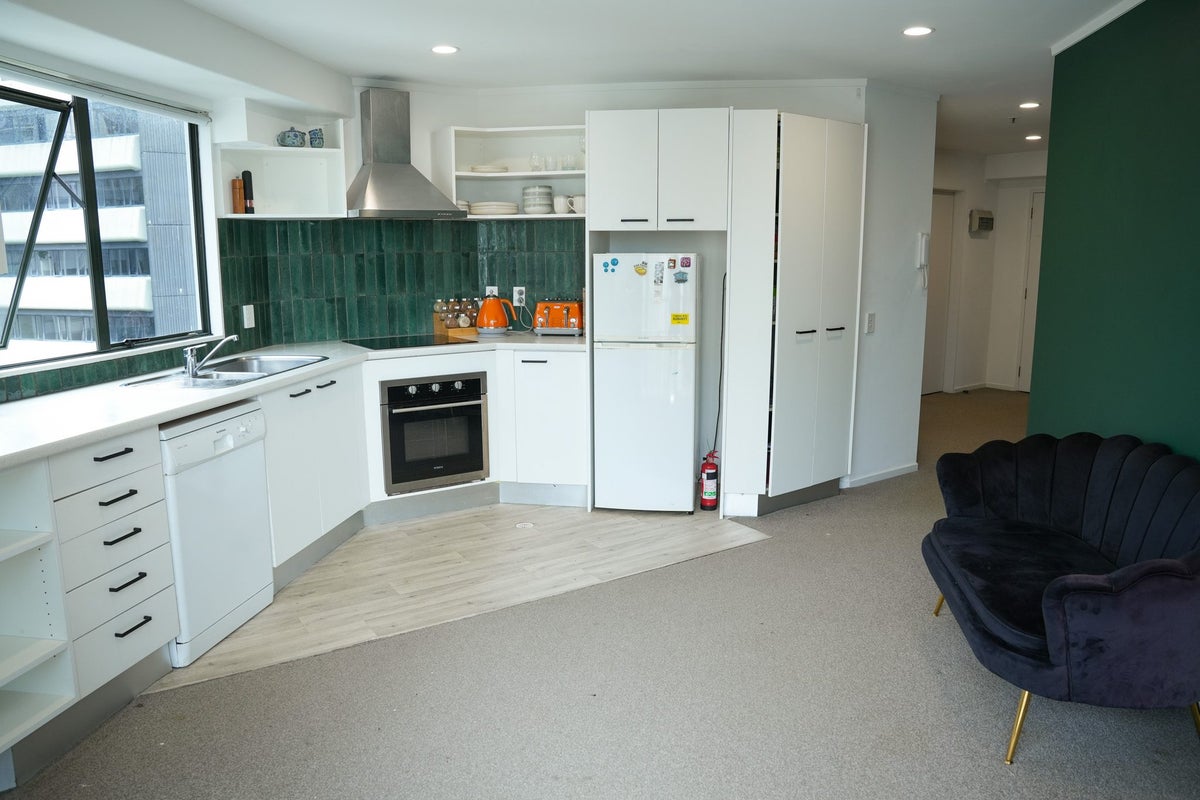 9D/6 Whitaker Place, Grafton, Auckland - Carousel 1