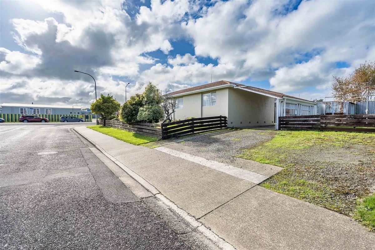 2 Brooke Street, Heidelberg, Invercargill - Carousel 21