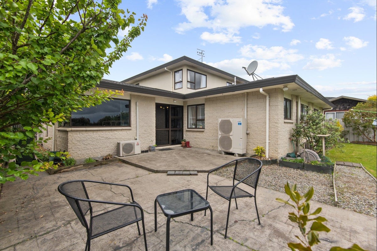 45 Moyne Avenue, Milson, Palmerston North - Carousel 16