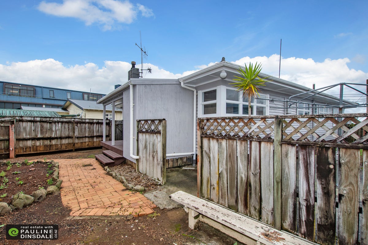 1/9 Three Mile Bush Road, Kamo, Whangarei - Carousel 20
