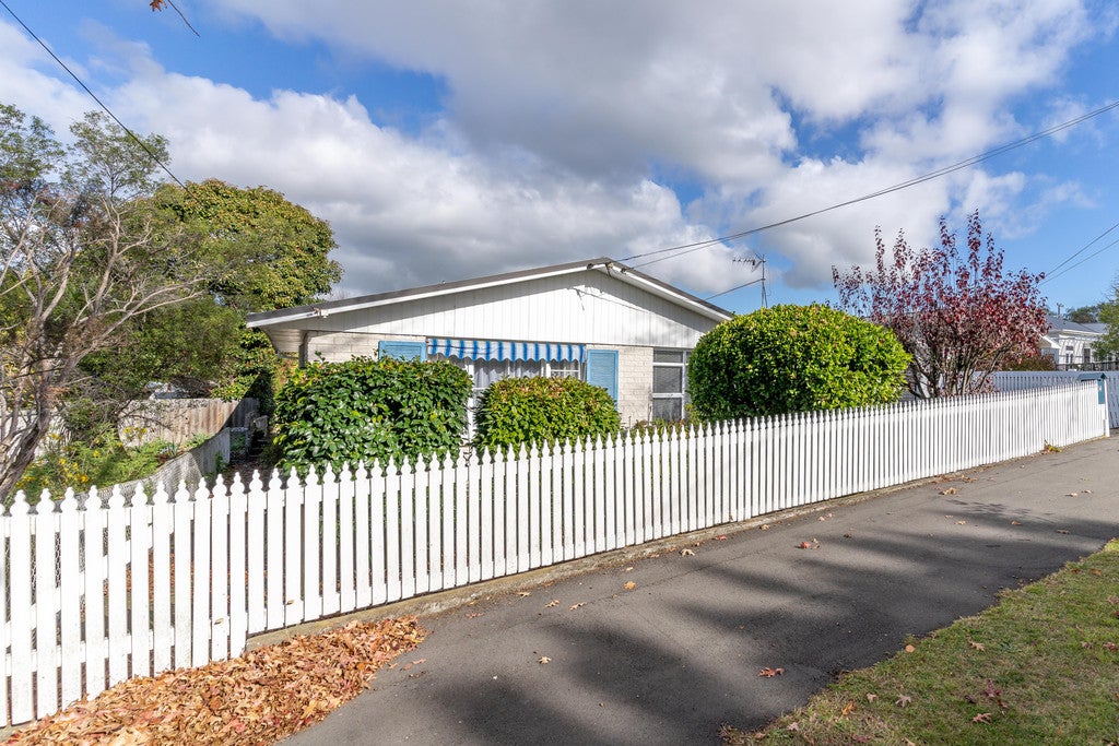 14 Queen Alexandra Street, Lansdowne, Masterton - Carousel 24