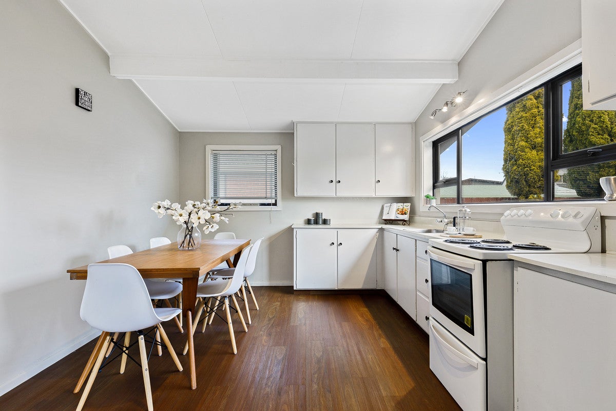 2/23 Highsted Road, Bishopdale, Christchurch - Carousel 2