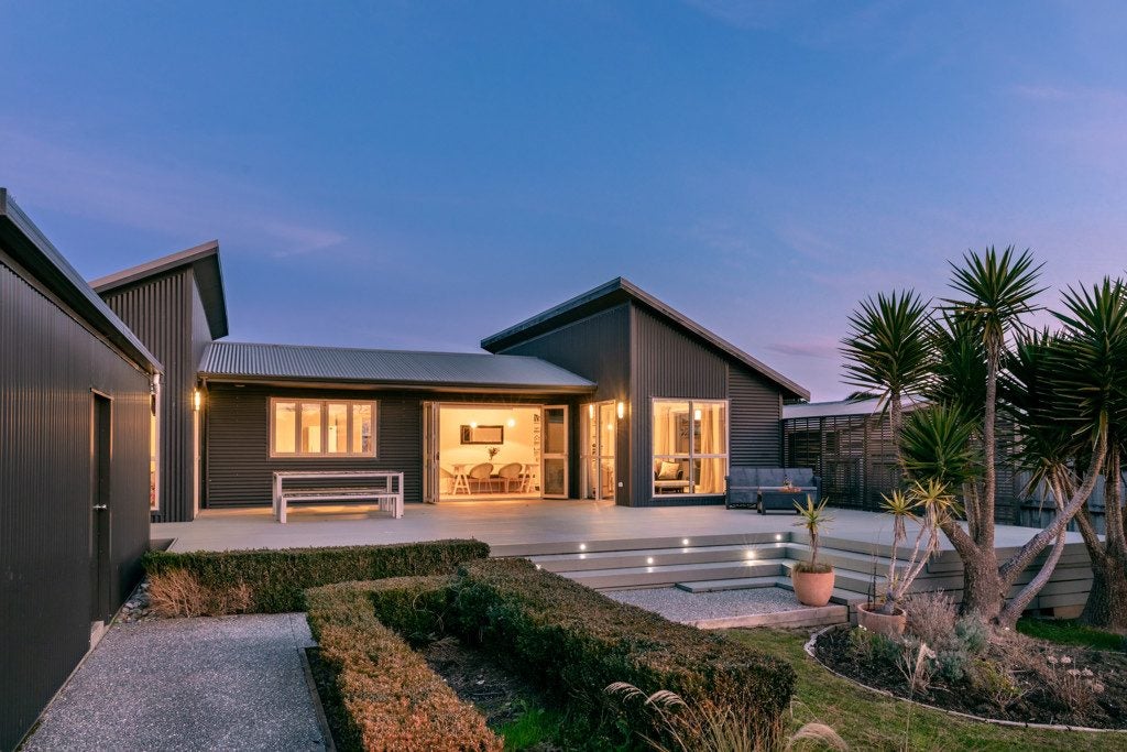 45 Marine Parade, Carters Beach, Westport - Carousel 1