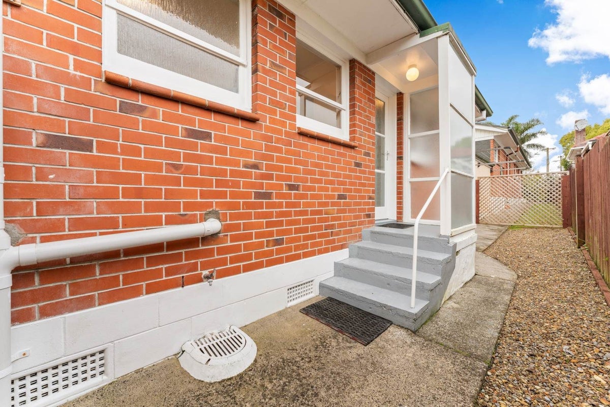1/20 Brandon Road, Glen Eden, Auckland - Carousel 11