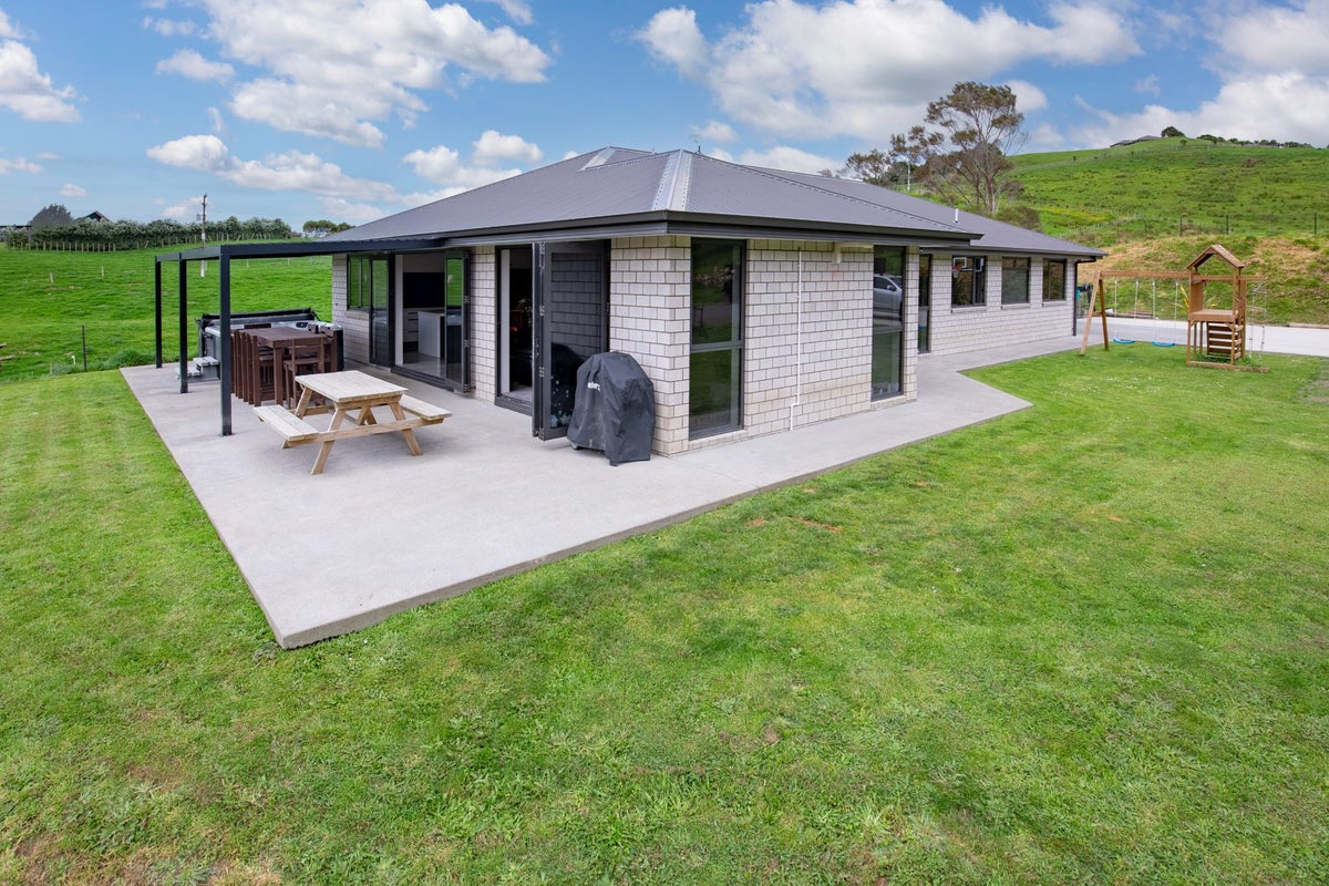 57 Ponganui Road, Tuakau - Carousel 2