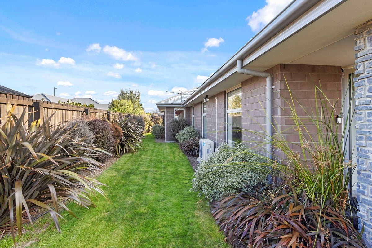 4 Greenwich Street, Halswell, Christchurch - Carousel 15
