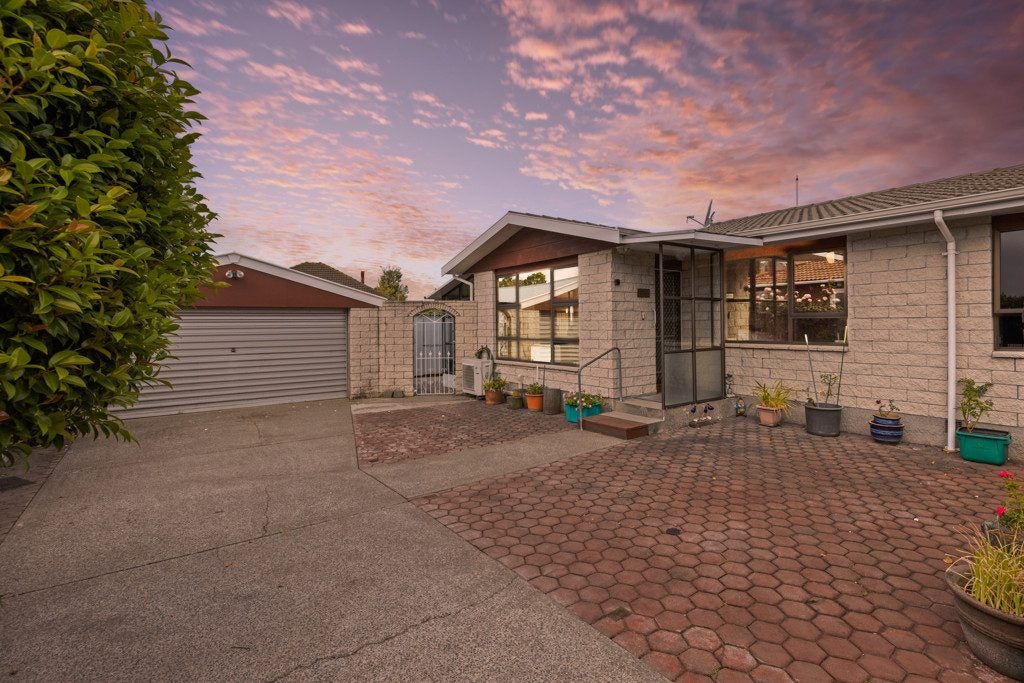 2/16 Camrose Place, Ilam, Christchurch - Carousel 1