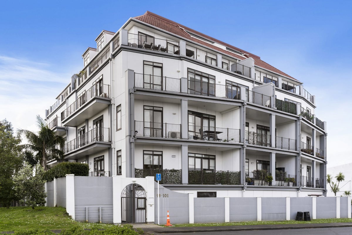 5/99 Mokoia Road, Birkenhead, Auckland - Carousel 2