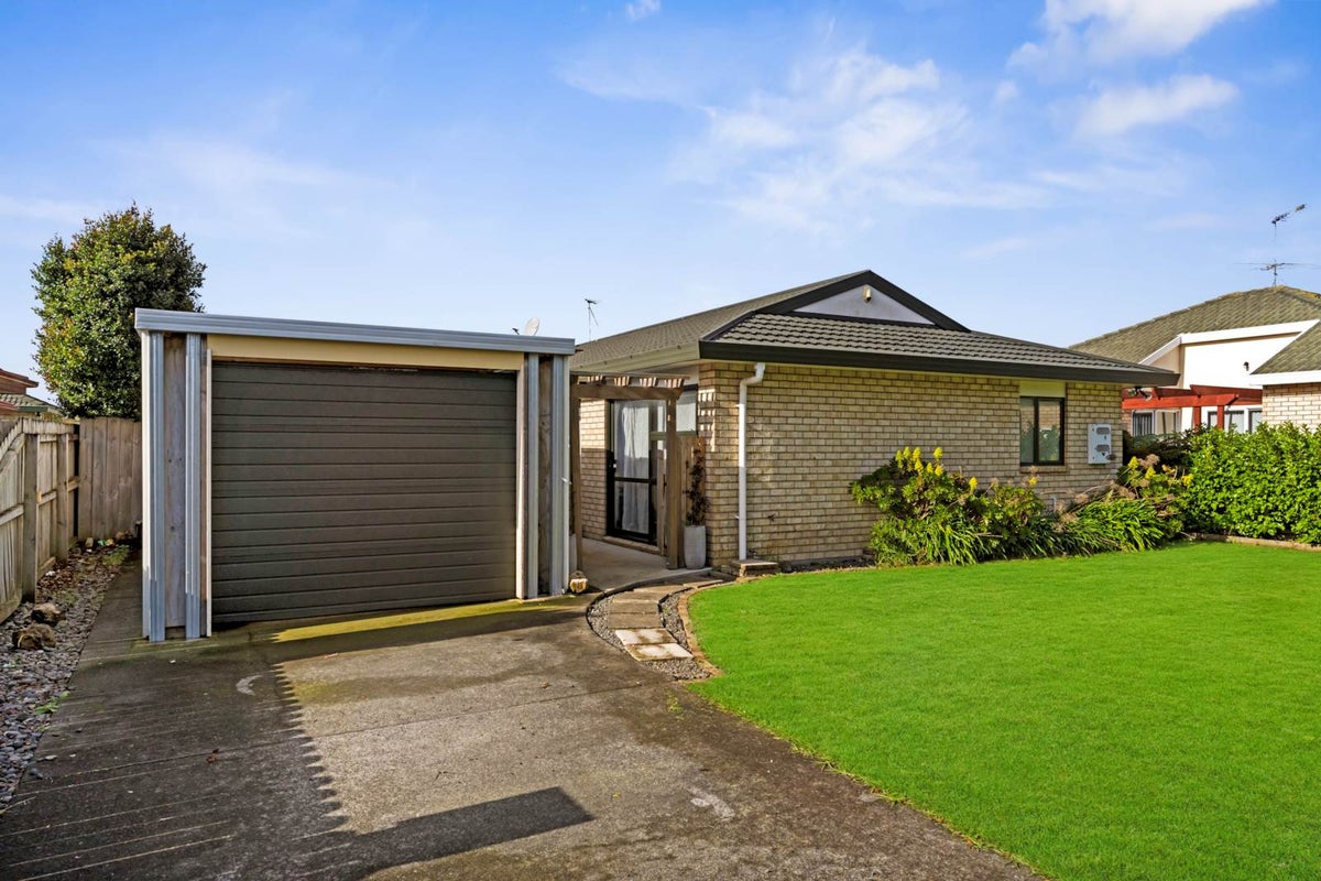 18 Pateke Drive, Takanini, Auckland - Carousel 2