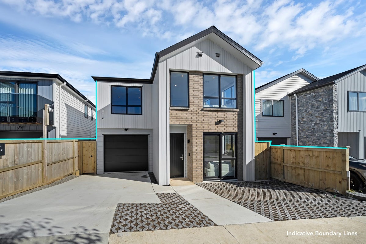 37 Ascent Street, Flat Bush, Auckland - Carousel 1