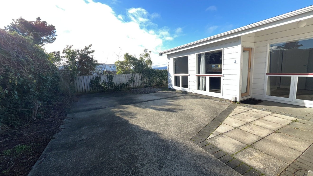 29 Maple Grove, Kingston, Wellington - Carousel 1