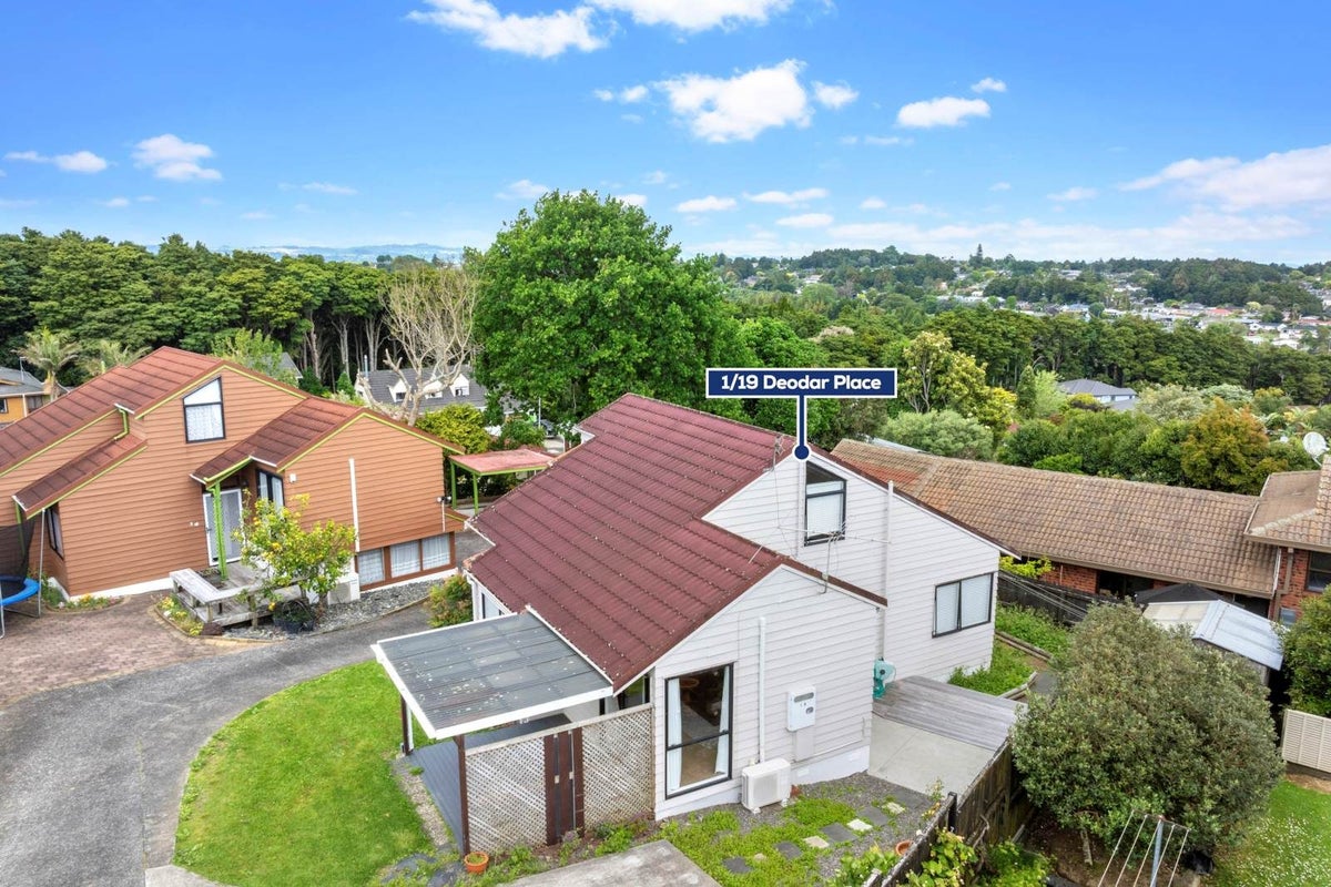 1/19 Deodar Place, Totara Heights, Auckland - Carousel 1