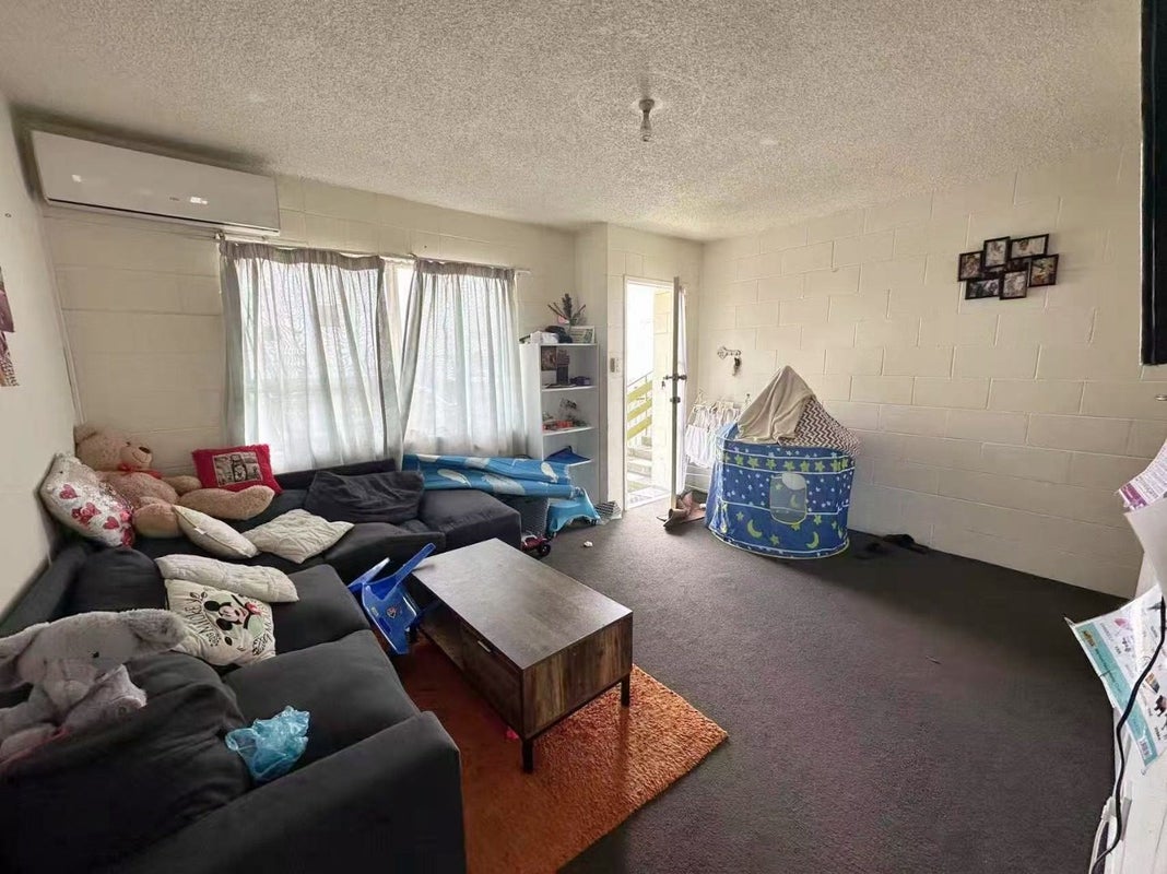 81 Lake Road, Frankton, Hamilton - Carousel 1