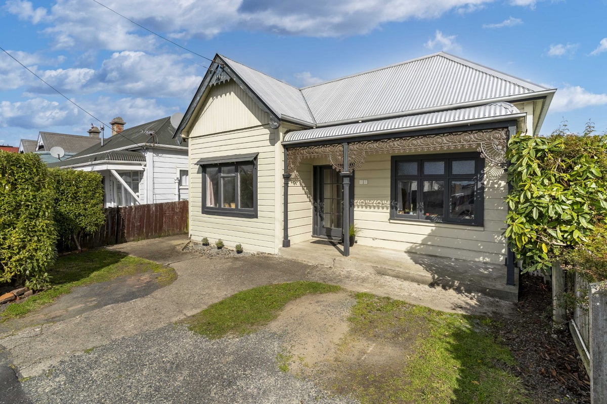 66 Loyalty Street, Forbury, Dunedin - Carousel 1