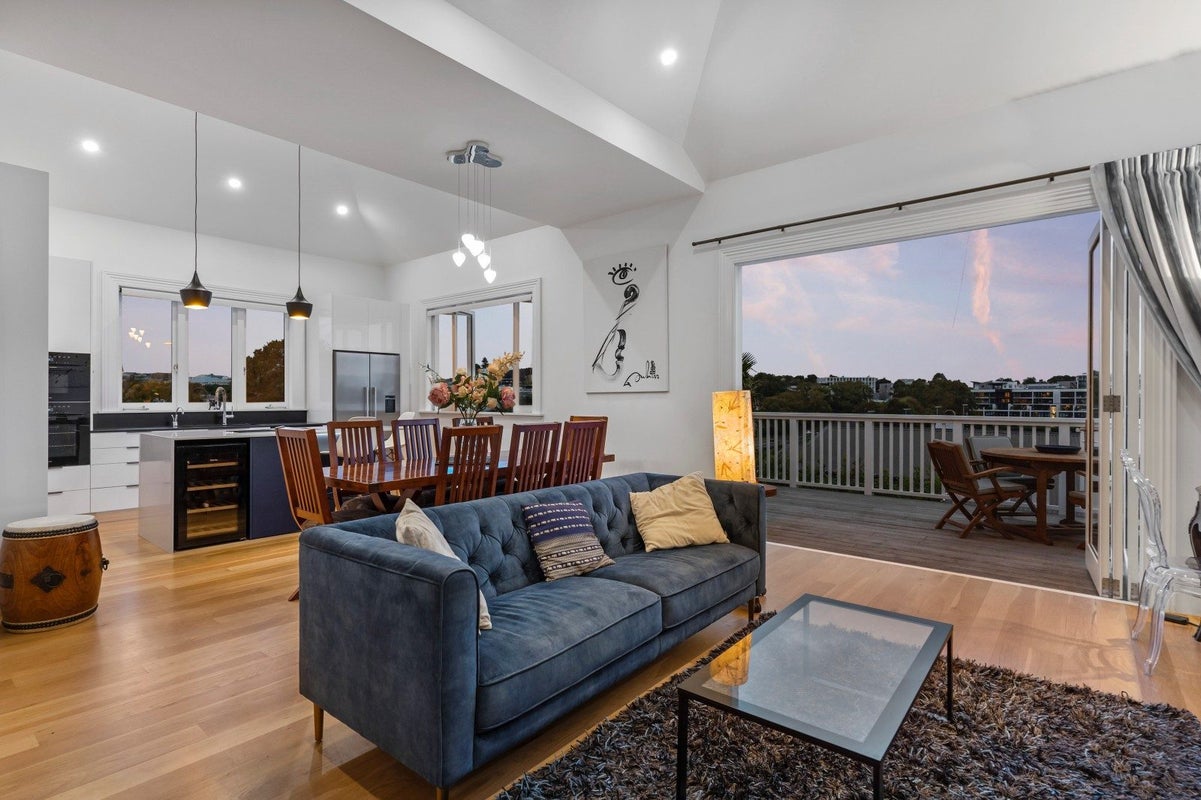 2 Seddon Street, Grey Lynn, Auckland - Carousel 1