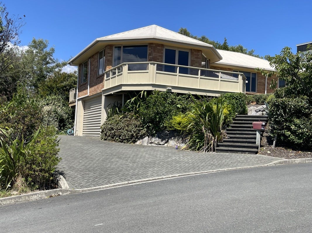 4 Observatory Terrace, Britannia Heights, Nelson - Carousel 1