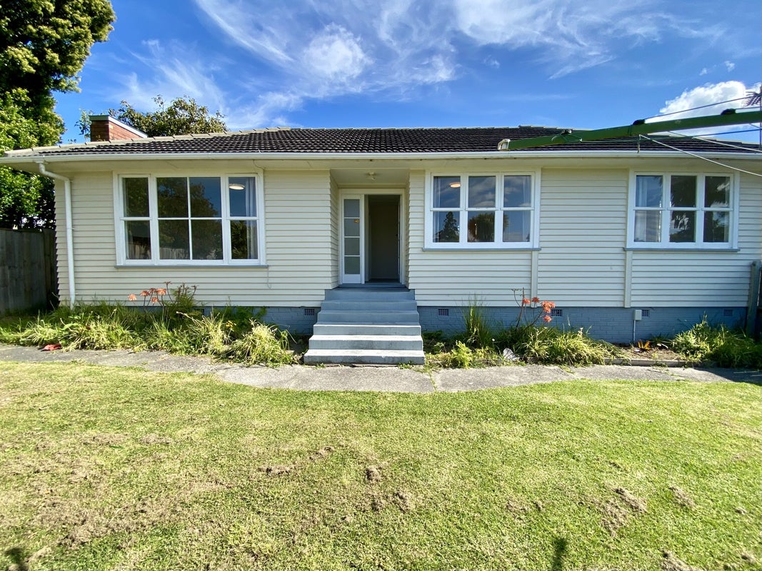 2 Aronui Terrace, Kelston, Auckland - Carousel 18
