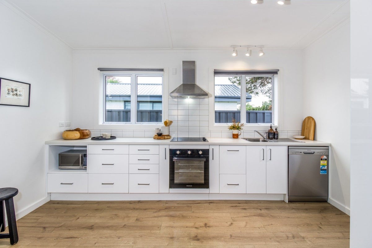 305C Lascelles Street, Saint Leonards, Hastings - Carousel 2