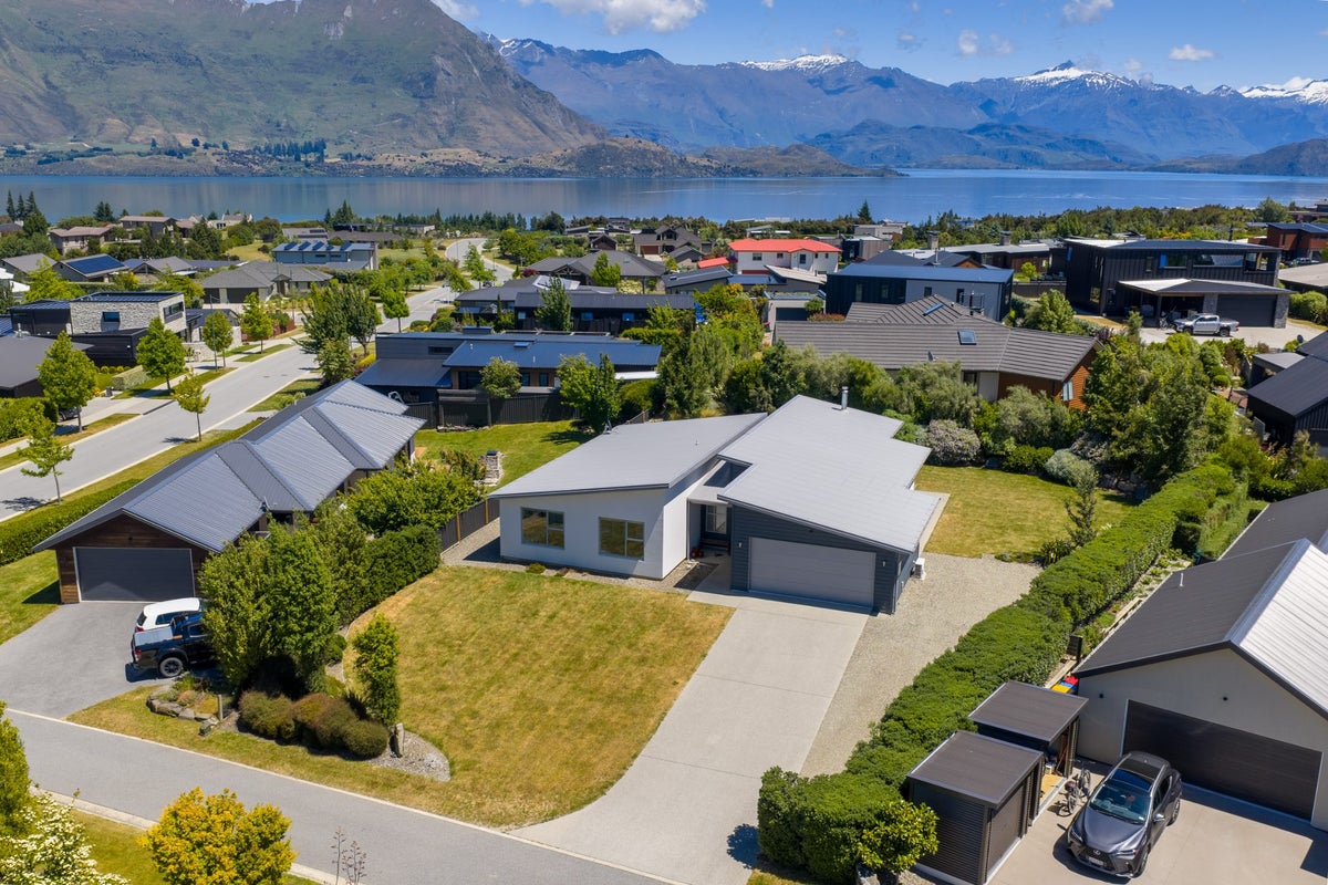 45 Minaret Ridge, Wanaka - Carousel 1