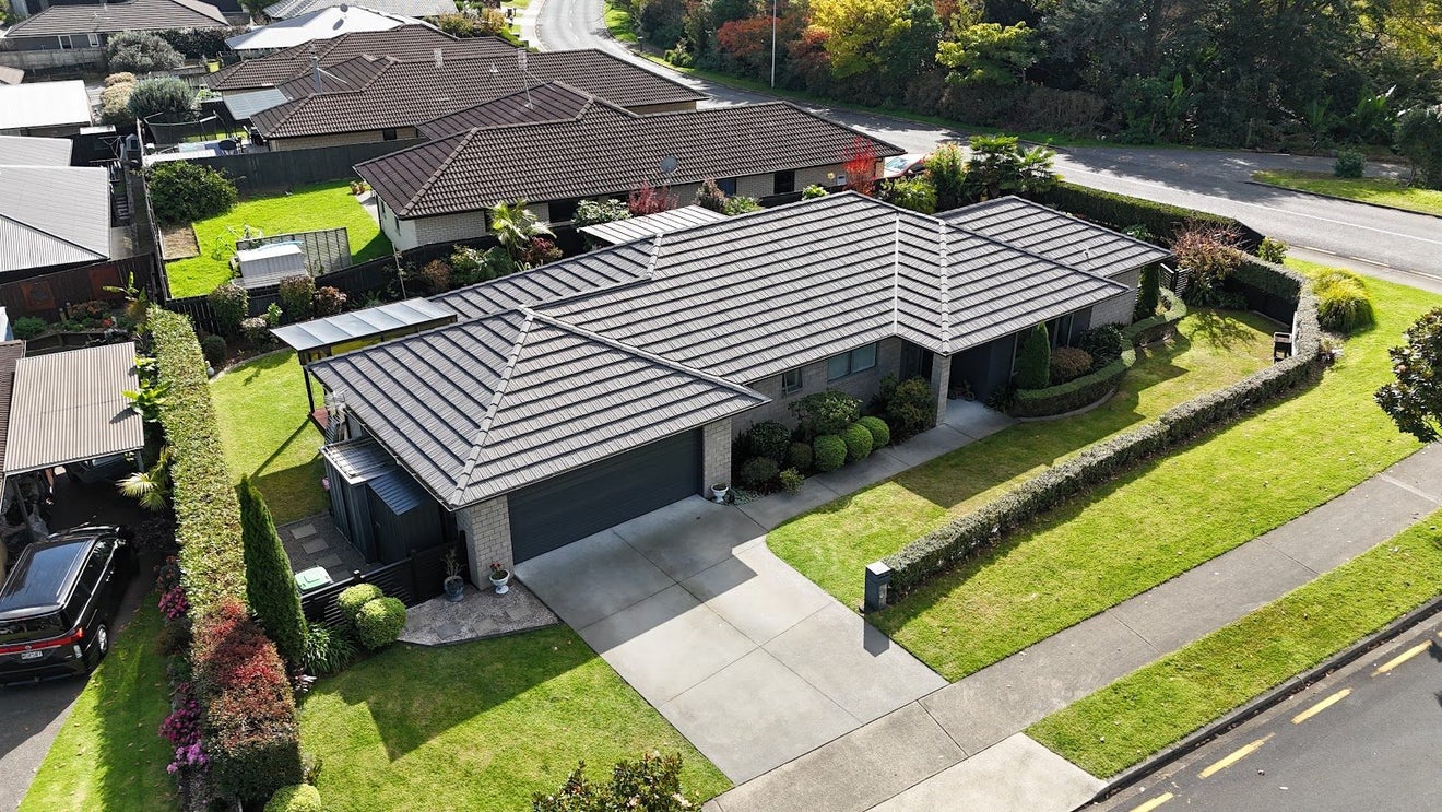 2 Ballintoy Park Drive, Welcome Bay, Tauranga - Carousel 2