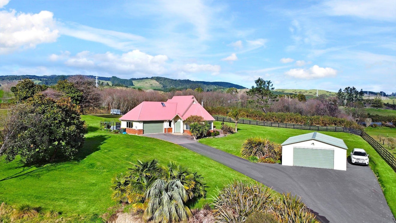 346 State Highway 30, Tikitere, Rotorua - Carousel 2