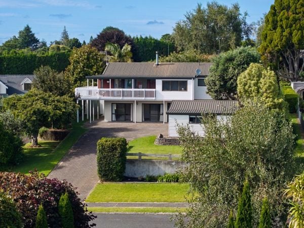 10 Lindoch Avenue, Te Puna, Tauranga - Carousel 2
