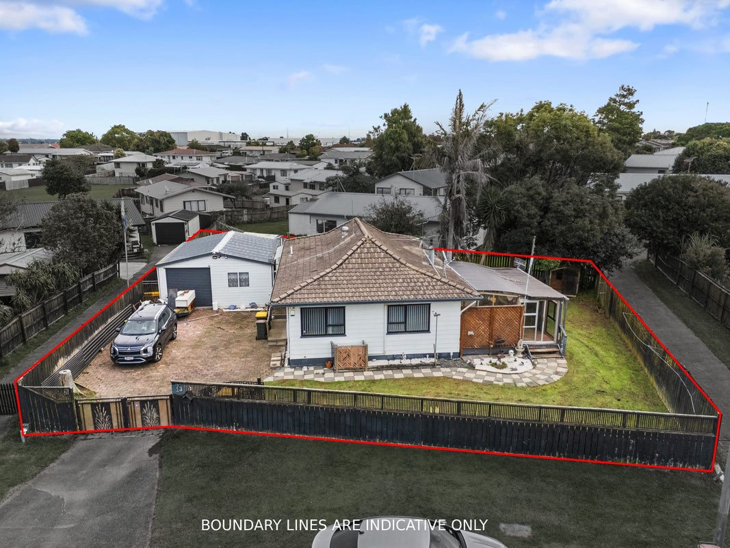 13 Melleray Place, Randwick Park, Auckland - Carousel 1