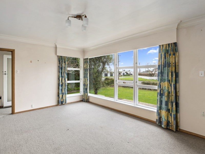 31 Kings Drive, Levin, Levin - Carousel 2