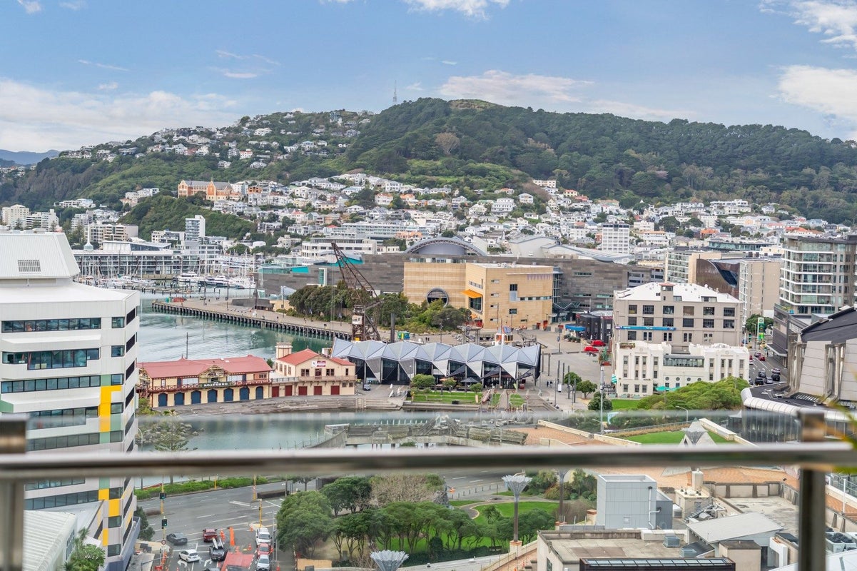 14G/9 Chews LANE, Wellington Central, Wellington - Carousel 1