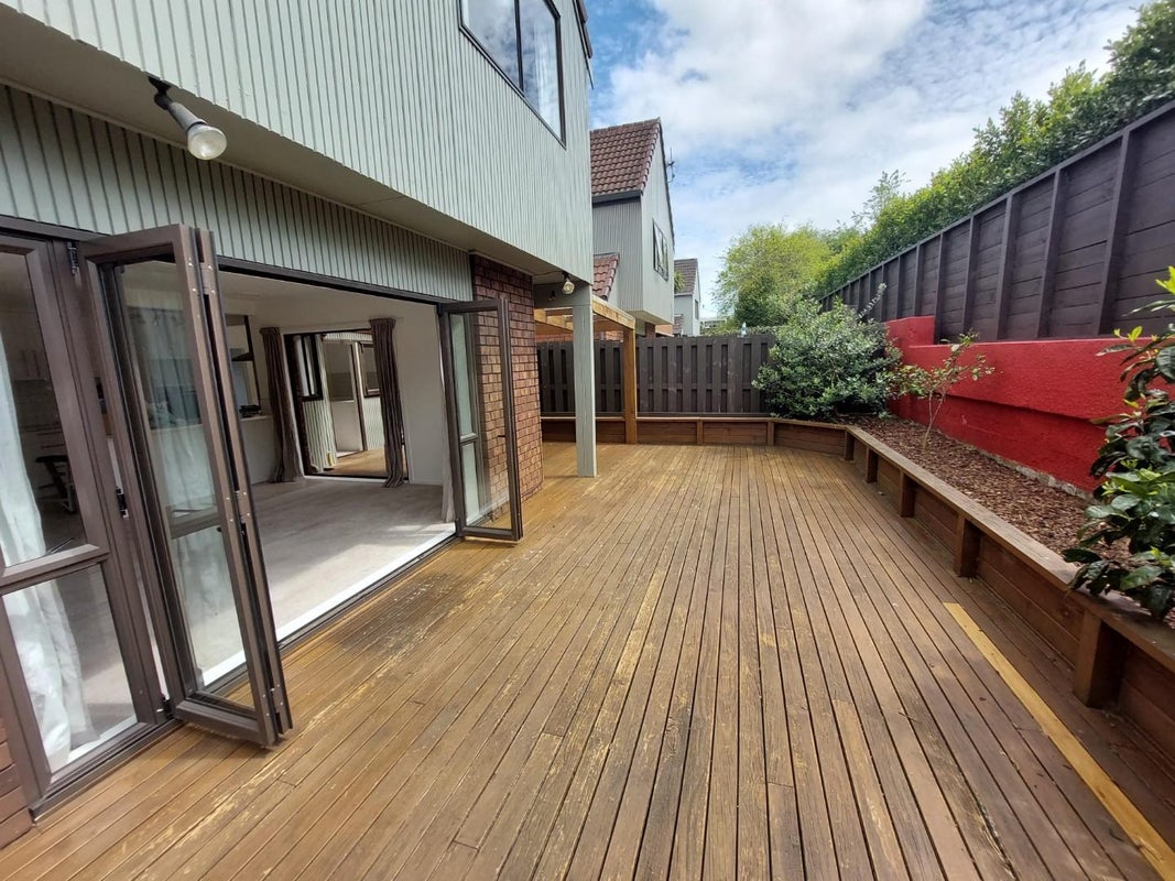 40 Springwood Place, Mount Eden, Auckland - Carousel 2
