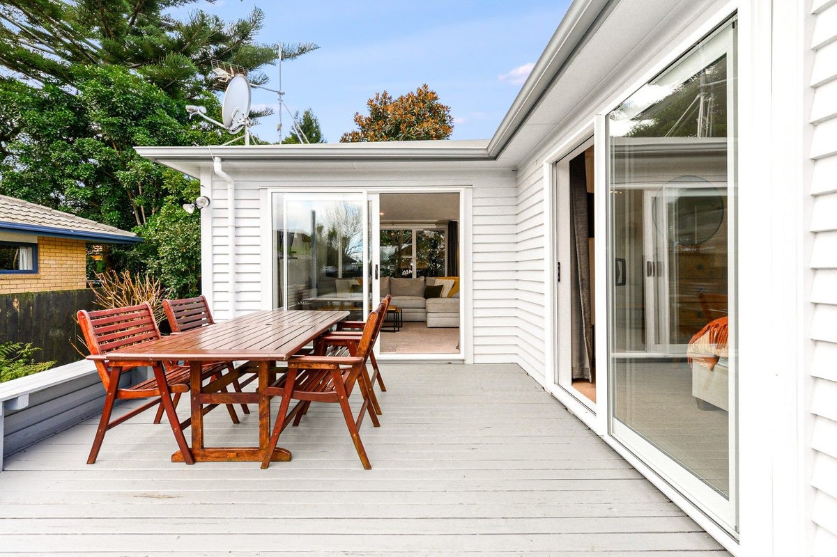 20A Galloway Street, Hamilton East, Hamilton - Carousel 2