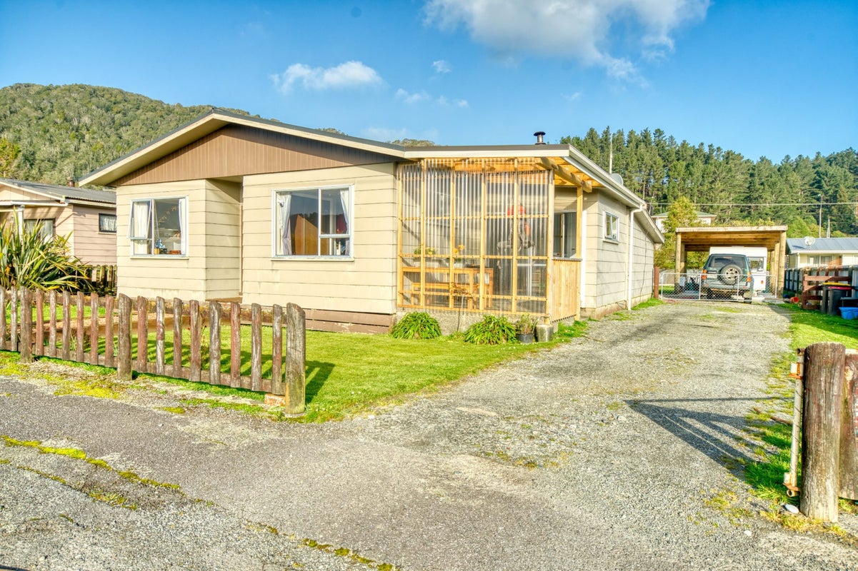 904 State Highway 7, Dobson, Grey, West Coast - Carousel 2