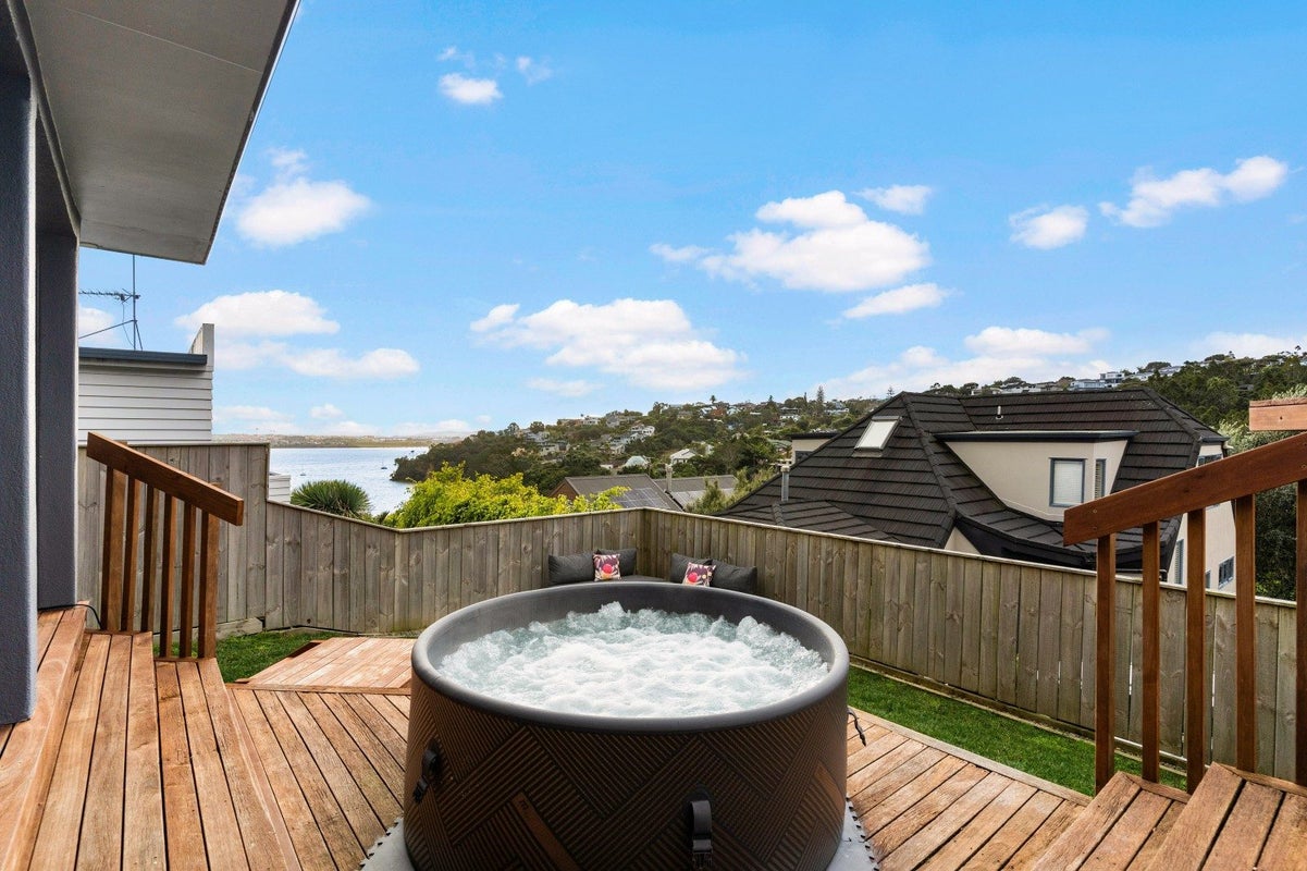 2/87 Island Bay Road, Beach Haven, Auckland - Carousel 2