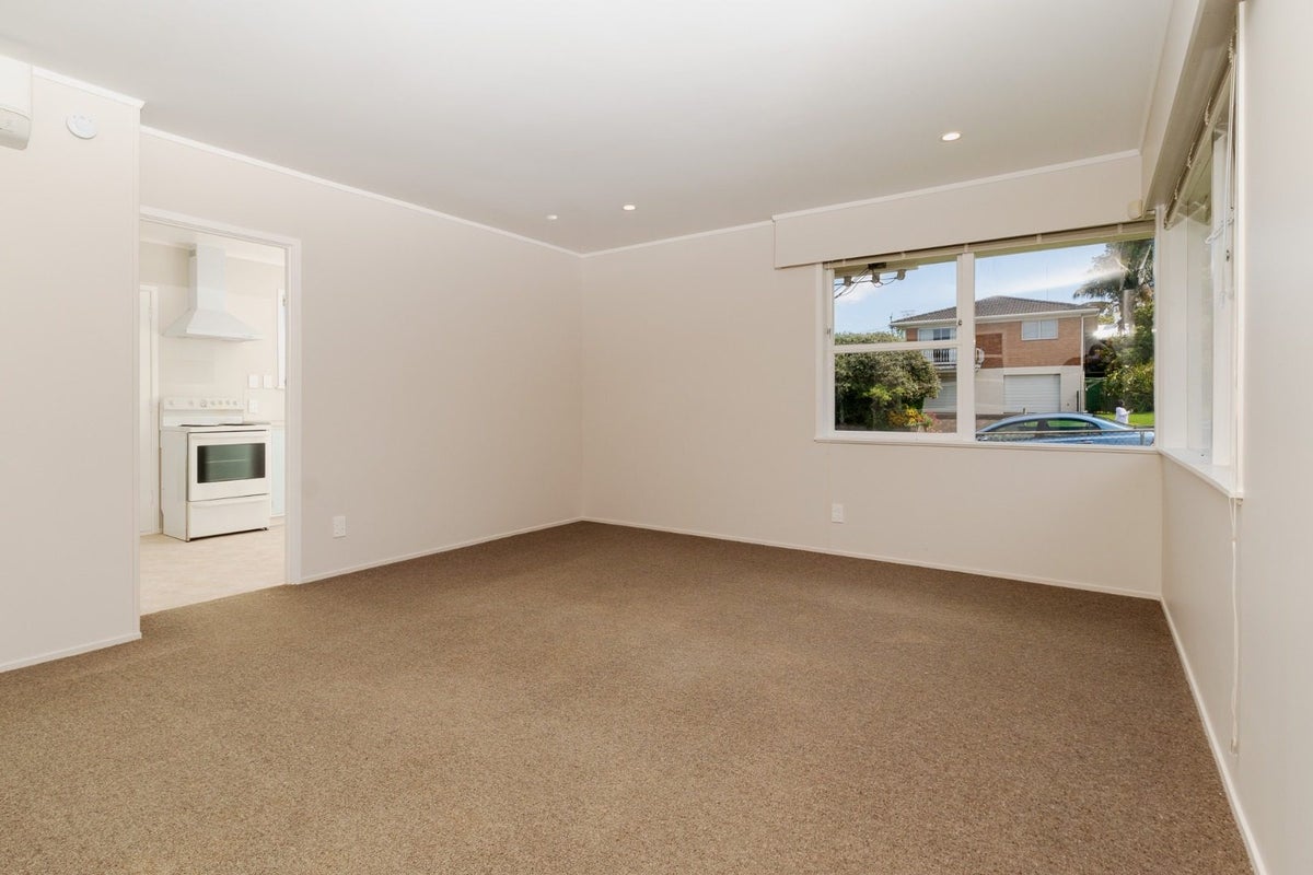 1/14 Church Street, Northcote Point, Auckland - Carousel 2