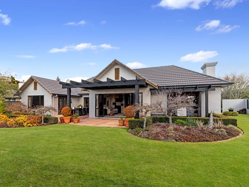 18 Gemini Place, Kawaha Point, Rotorua - Carousel 2