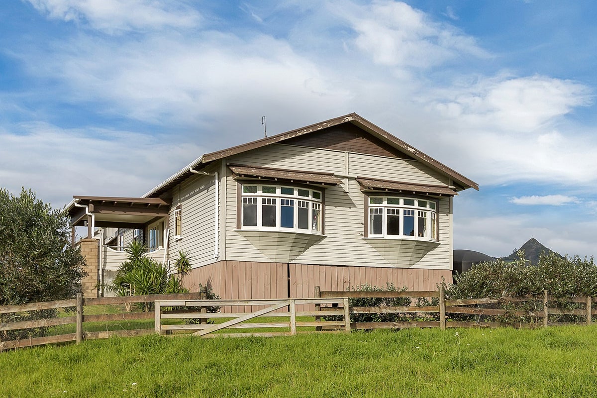 50 Timperley Road, Whangarei - Carousel 1