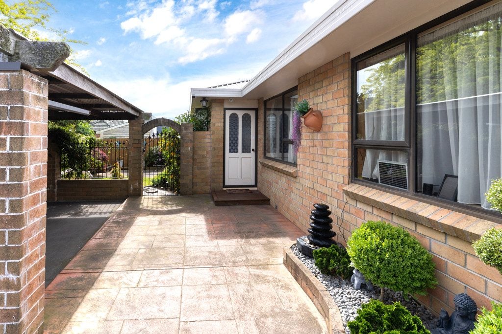 2/168A Lyttelton Street, Spreydon, Christchurch - Carousel 2