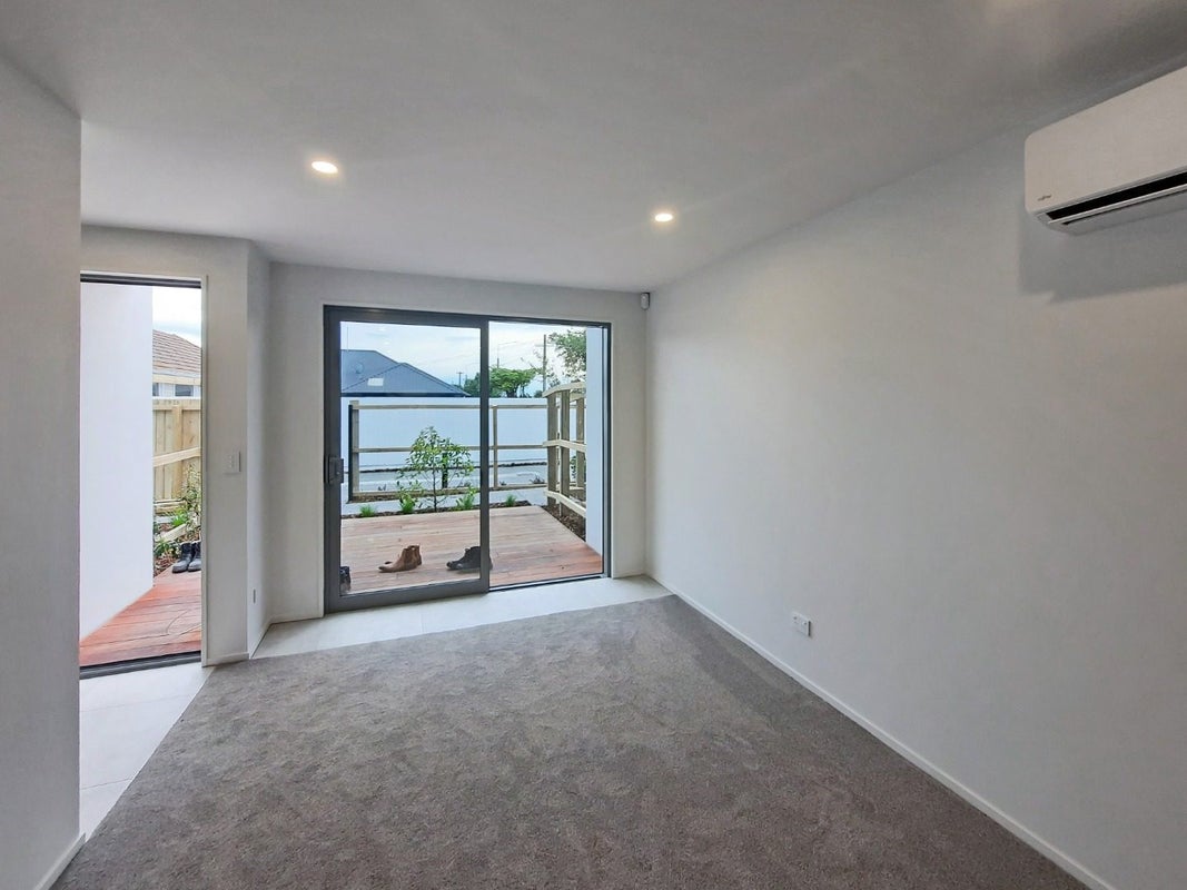 2/17 Highsted Road, Bishopdale, Christchurch - Carousel 2