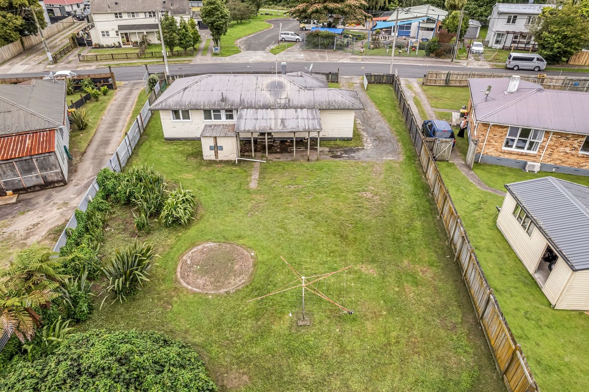 12A Bellingham Crescent, Fordlands, Rotorua - Carousel 2