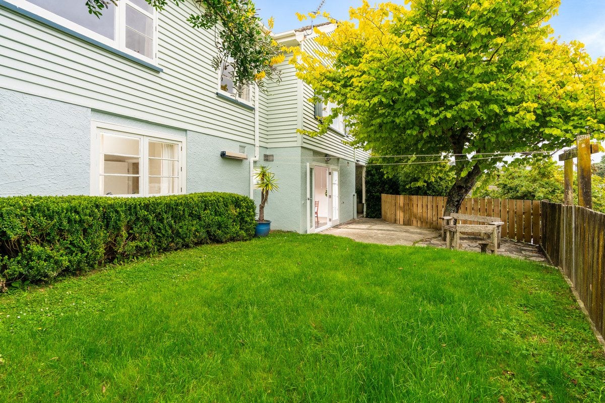 111A Karori Road, Karori, Wellington - Carousel 2