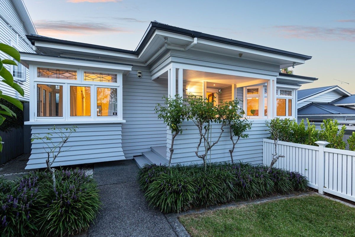 44 Chester Avenue, Westmere, Auckland - Carousel 4