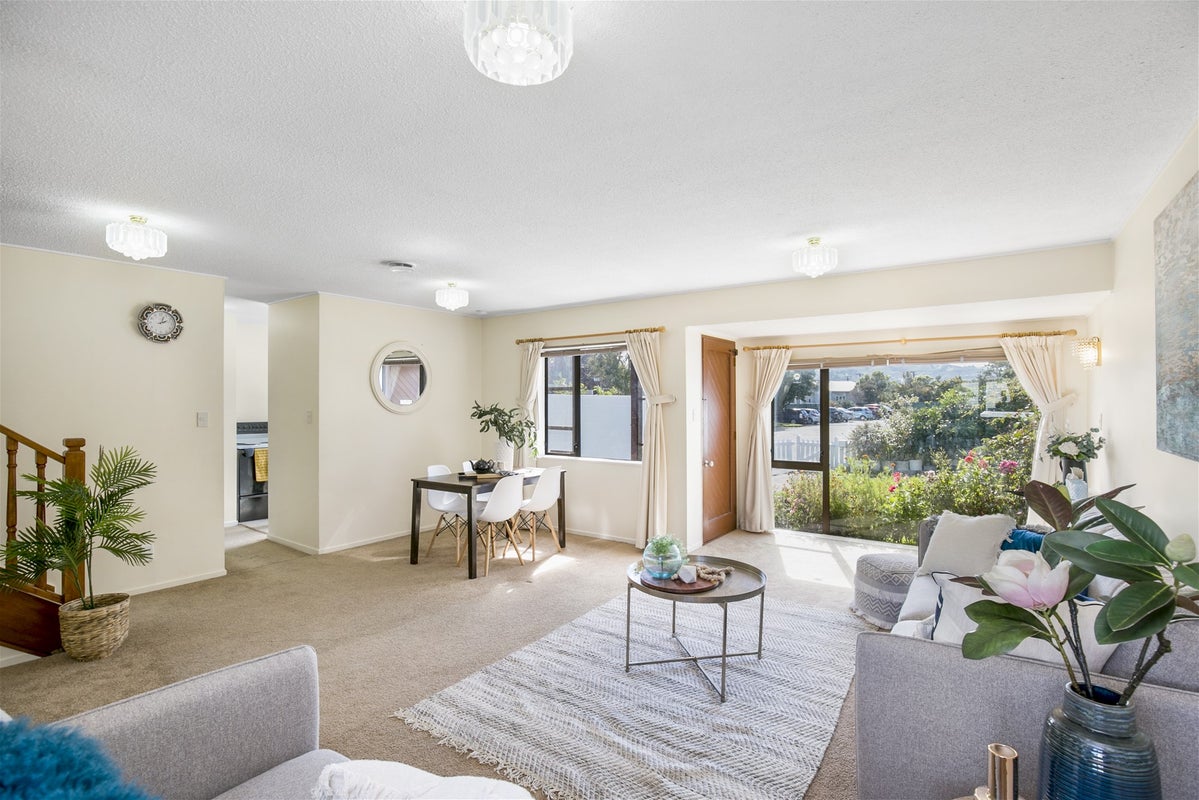 9/17U Randwick Crescent, Moera, Lower Hutt - Carousel 1