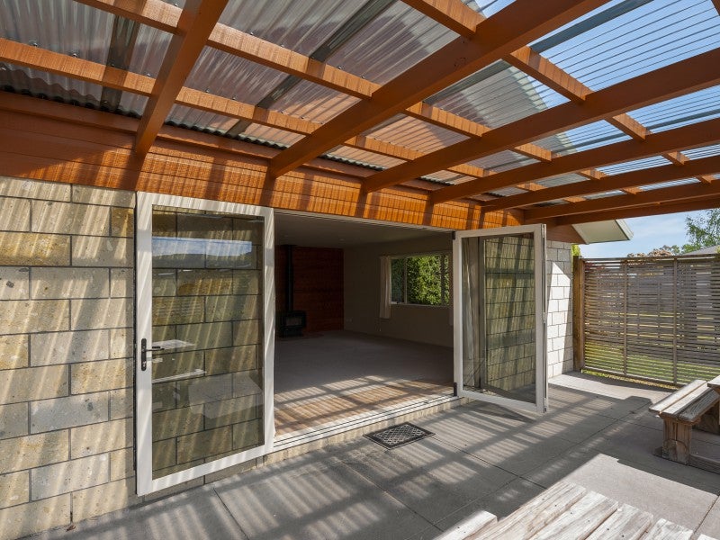 36 Lakemere Way, Kinloch, Taupo - Carousel 2