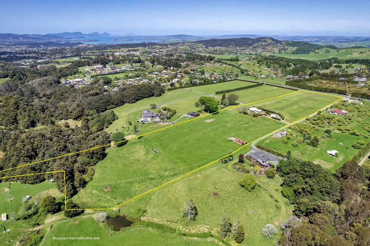 622 State Highway 14, Maunu, Whangarei - Carousel 1