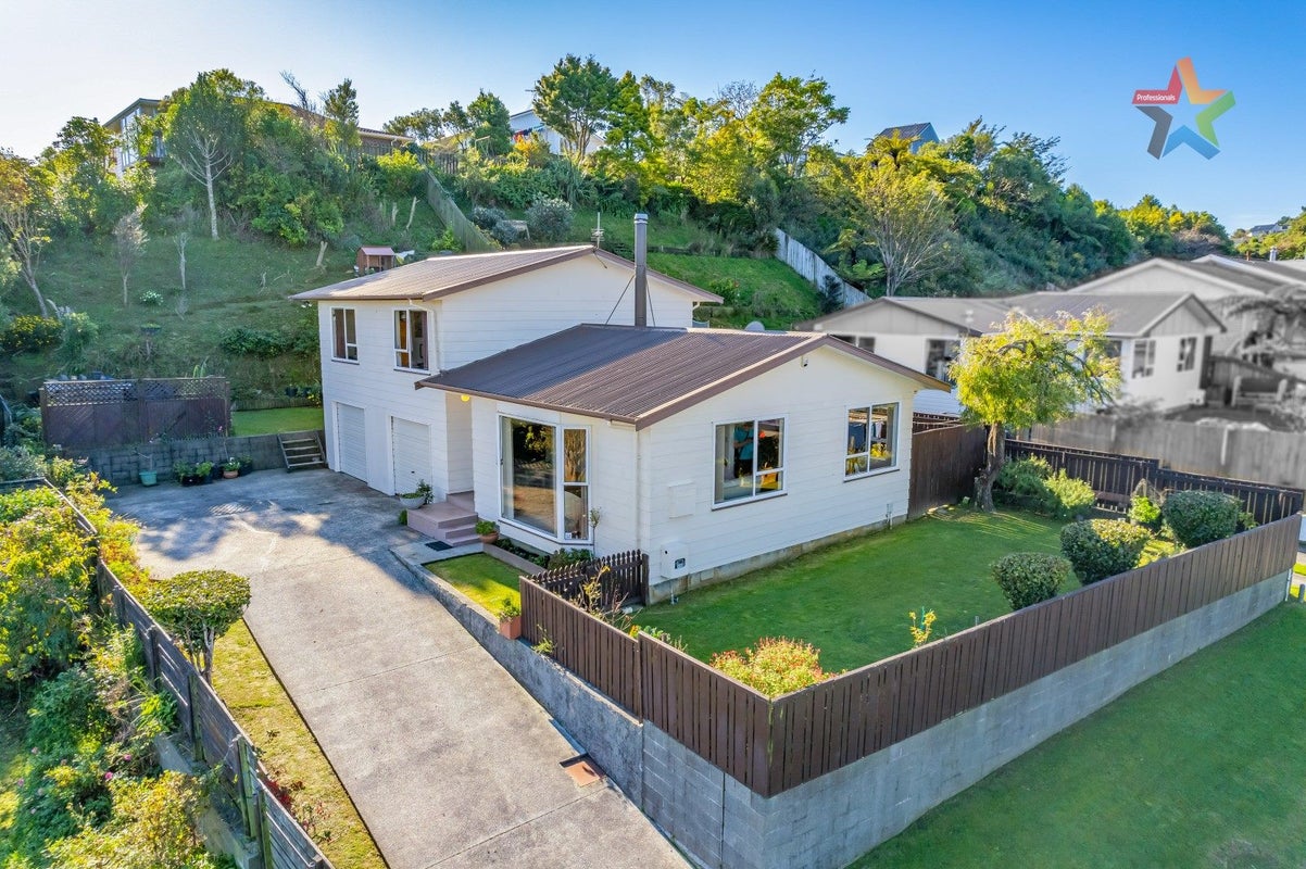167 Major Drive, Kelson, Lower Hutt - Carousel 1