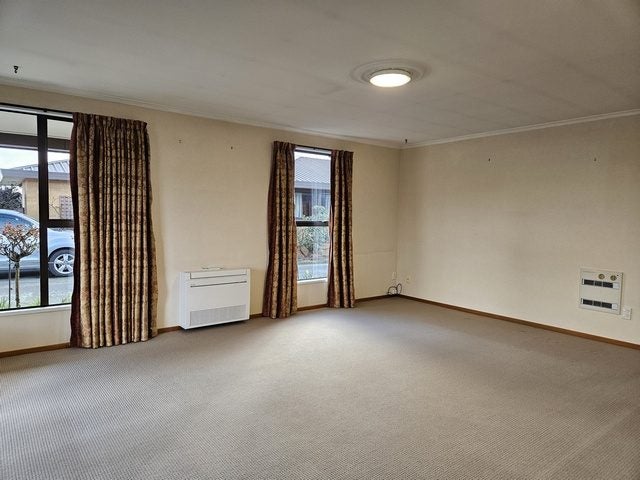1/93 Avenue Road, West End, Timaru - Carousel 2