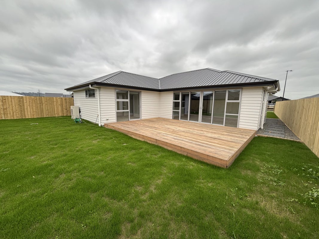 15 Pureirei Drive, CLEVEDON - Carousel 28